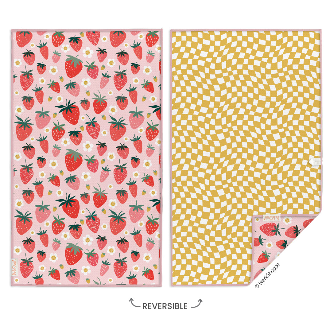 Strawberry Check Microfiber Kitchen Towel, checkered pattern, strawberries, best kitchen towels, microfiber tea towels, artist designed kitchen towels 